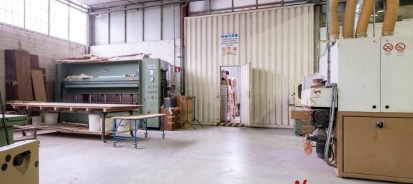 Коммерческая недвижимость с 5 комнатами в Ногароле Рокка, Италия № 159741 5