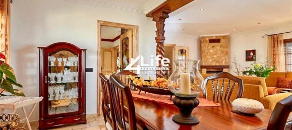 4 Schlafzimmer Villa in Adeje, Spain, Nr. 126292 8