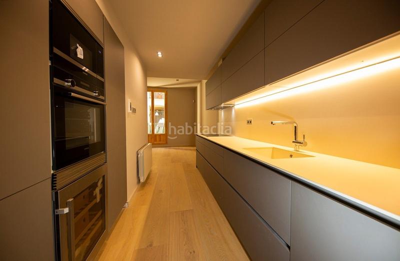 Apartamento T2 em Ciutat Vella, Spain N.º 25649