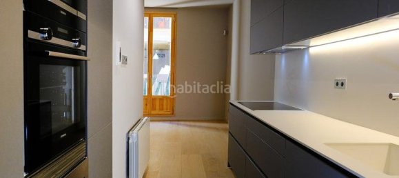 Apartamento T2 em Ciutat Vella, Spain N.º 25649 2