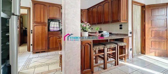 6 bedrooms Apartment in Saviano, Italy No. 34120 24