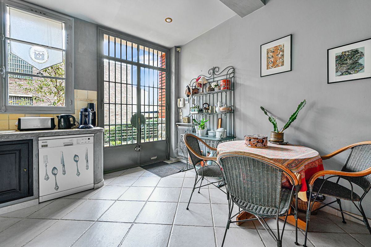 4 chambres Appartement à Sceaux, France No. 114610