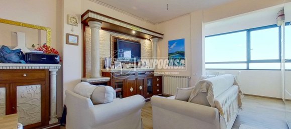 Studio in Saludecio, Italy, Nr. 209055 4