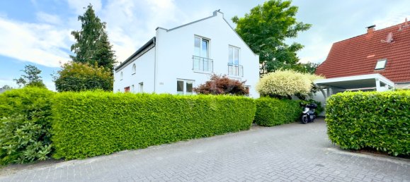 6 rooms Building in Ammerland, Germany No. 352806 4