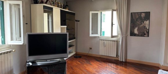 Квартира с 4 комнатами в Флоренция, Италия № 50692 2