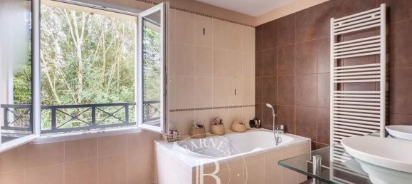 Дом с 7 спальнями в Жуар-Поншартрен, Франция № 167392 22