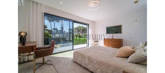 4 bedrooms Castles in Almada, Portugal No. 111773 2