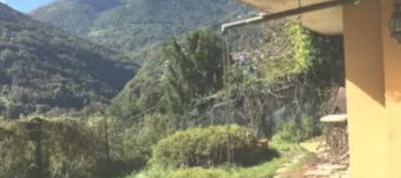 3 rooms House in Dizzasco, Italy No. 3912 4