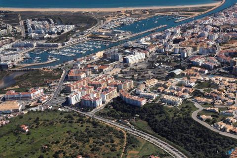  Land in Lagos, Portugal No. 150282