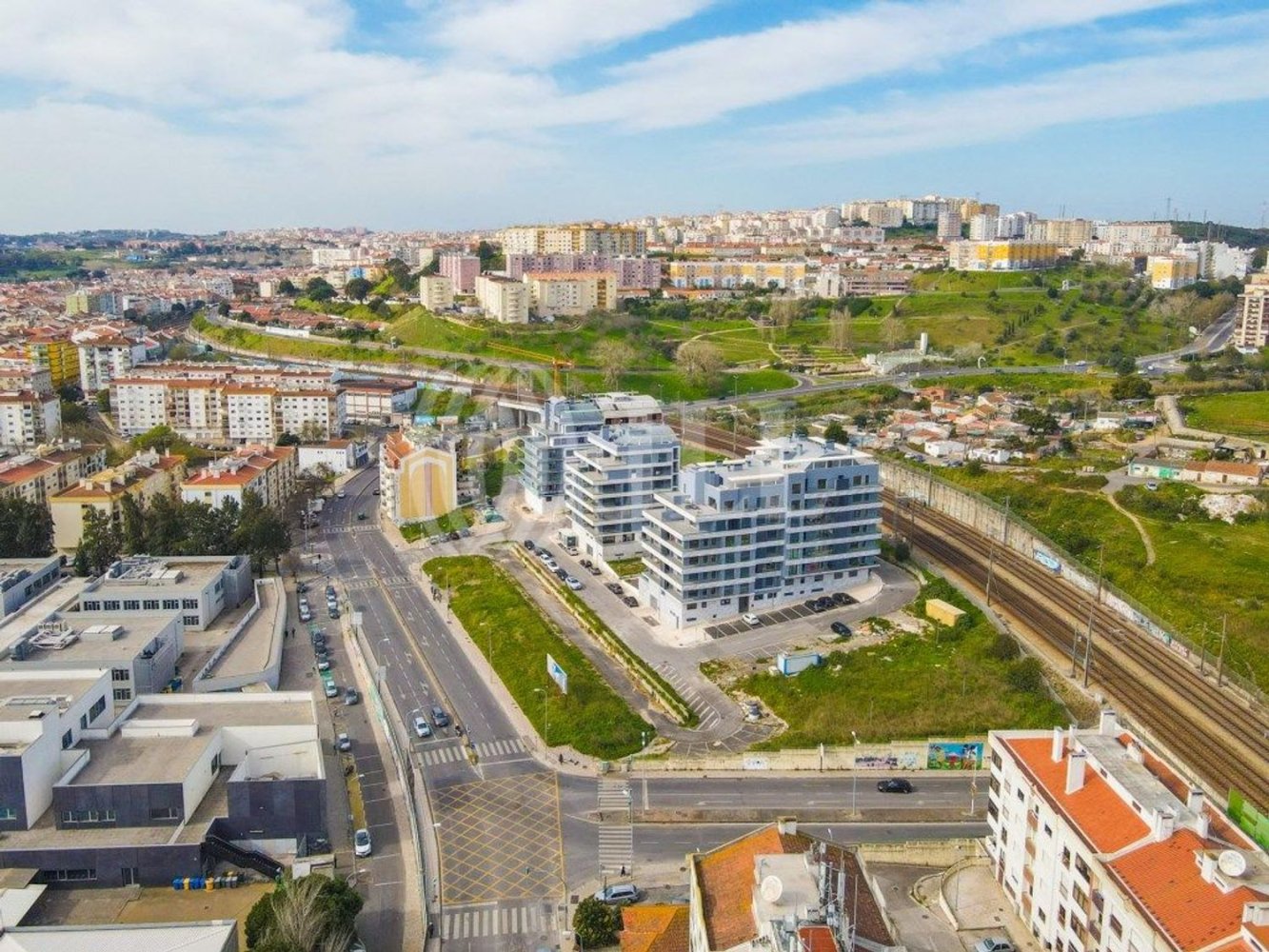 320m² Land in Amadora, Portugal No. 72397