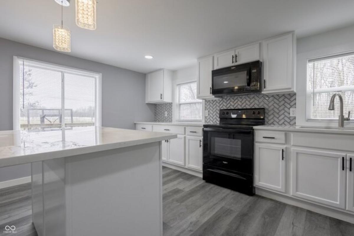 3 bedrooms House in Paragon, USA No. 380039