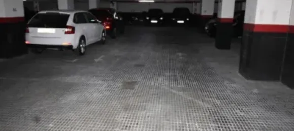 Garage in Eixample, Spain 9m², Nr. 179191 10