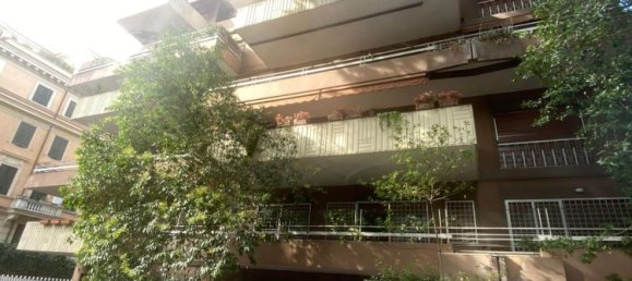 3 bedrooms Apartment in Rome, Italy No. 356462 4