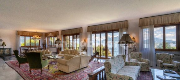 Villa de 6 dormitorios en Stresa, Italy No. 288296 10