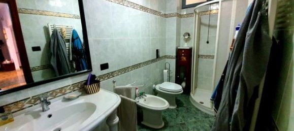 2 bedrooms Apartment in Adelfia, Italy No. 252865 4