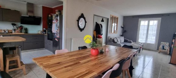 4 chambres Maison à Bourges, France No. 276710 3