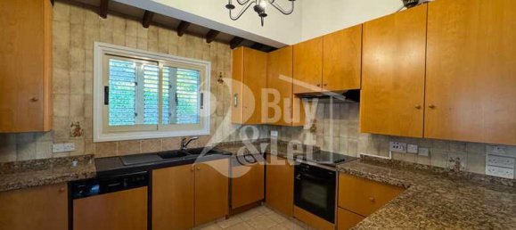 Вилла с 3 спальнями в Пейя, Кипр № 18247 5