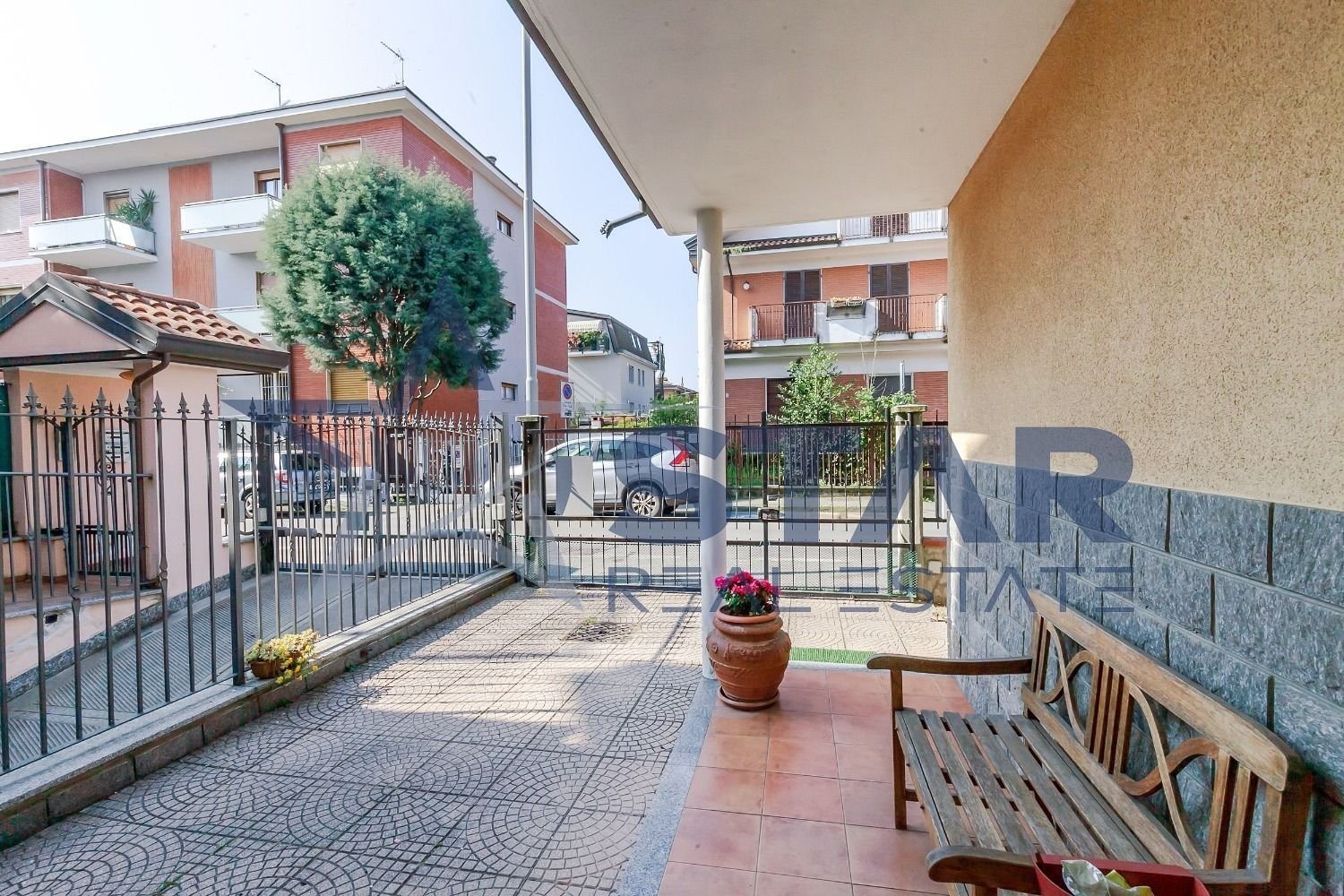 7 bedrooms Villa in Cesano Boscone, Italy No. 364236