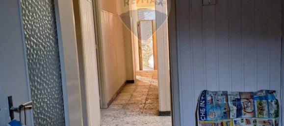 2 bedrooms House in Belpasso, Italy No. 121399 4