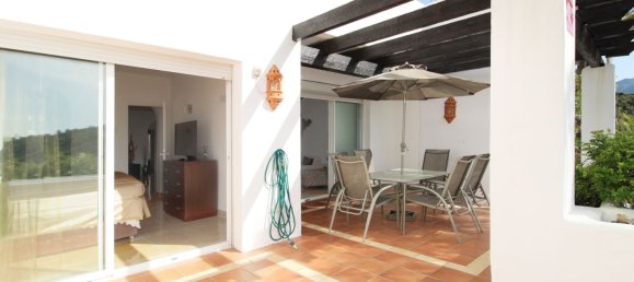 Apartamento de 2 dormitorios en La Quinta, Spain No. 137702 5