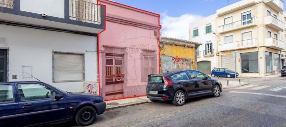 Villa de 2 dormitorios en Faro, Portugal No. 177613 2