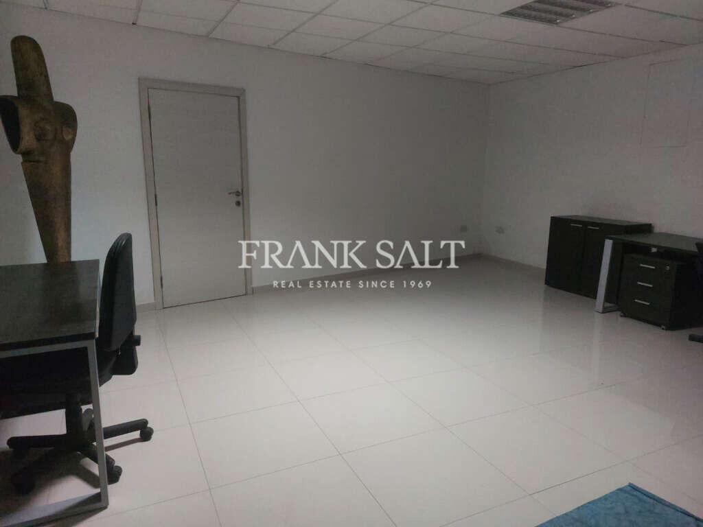 Magasin à Hamrun, Malta 365m² No. 11968