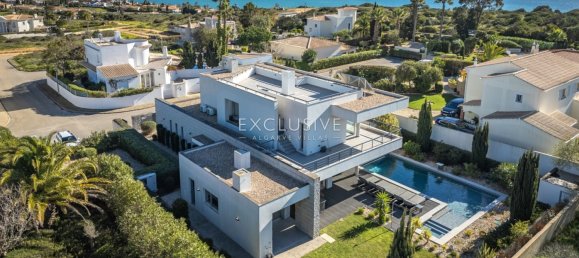 Villa de 4 dormitorios en Luz, Portugal No. 124610 2