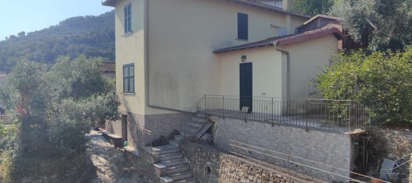 5 bedrooms House in Albenga, Italy No. 344305 2