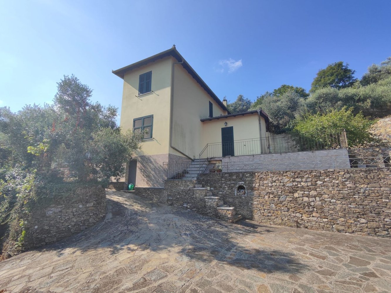 5 bedrooms House in Albenga, Italy No. 344305