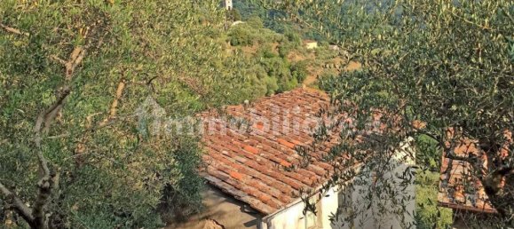 5 Schlafzimmer Haus in Lucca, Italy, Nr. 105235 3