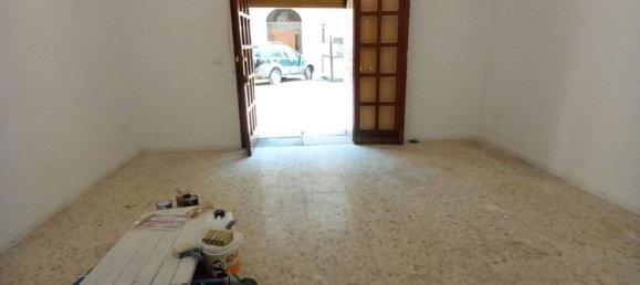  عقار تجاري في Taranto, Italy 35متر مربع رقم 178701 3