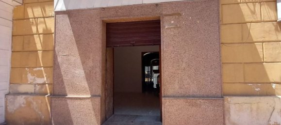  عقار تجاري في Taranto, Italy 35متر مربع رقم 178701 9