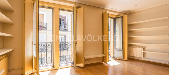4 Schlafzimmer Wohnung in Madrid, Spain, Nr. 135968 5