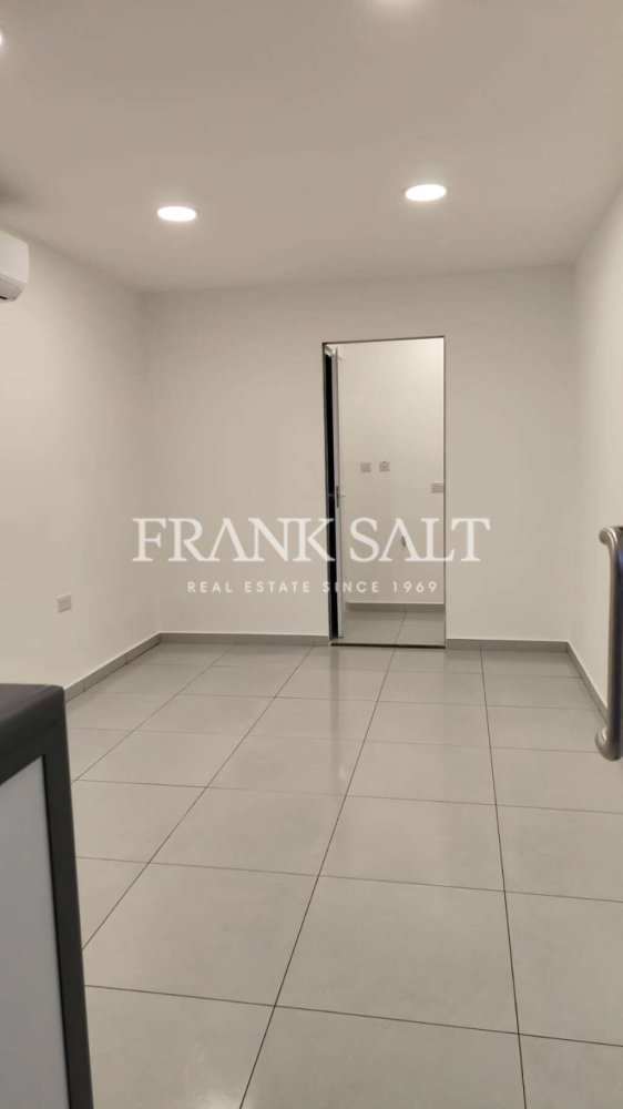  Shop in Zabbar, Malta No. 13184