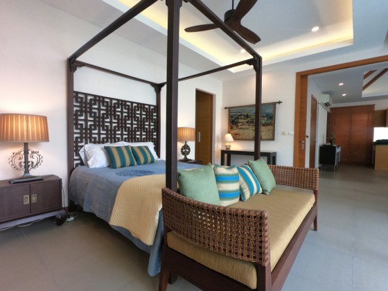 3 bedrooms Villa in Rawai, Thailand No. 12621