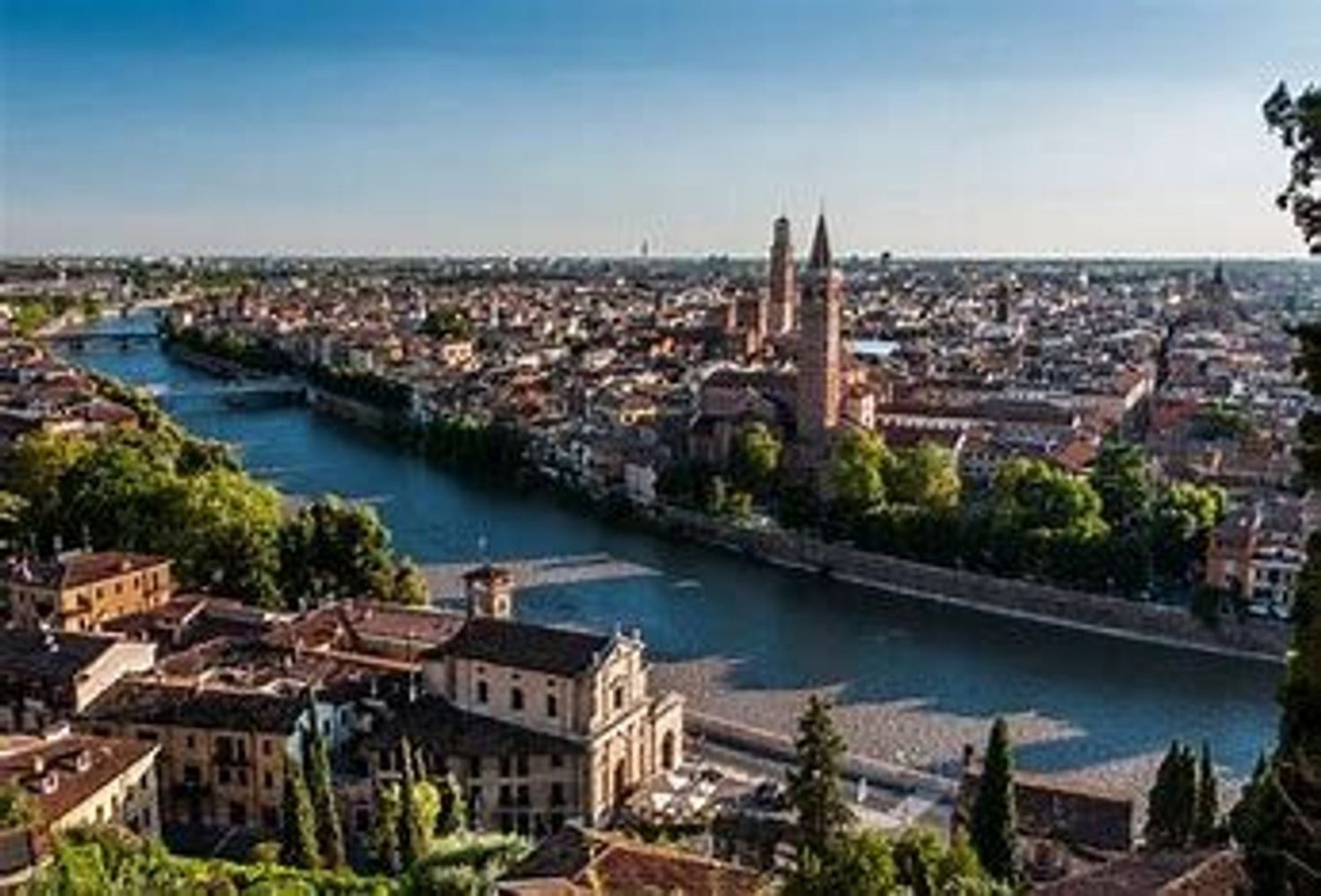 4 rooms Apartment in Verona, Italy No. 56966