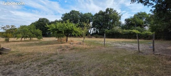 Земельный участок 58869м² в Ле Блан, Франция № 304947 3