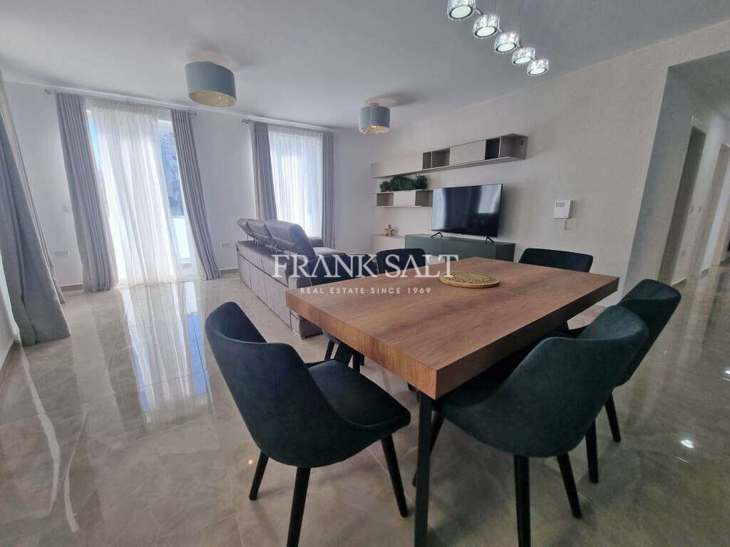 Apartamento de 3 dormitorios en Sliema, Malta No. 7207