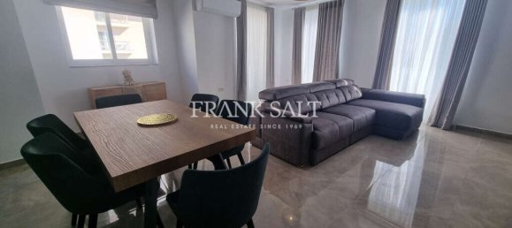 Apartamento de 3 dormitorios en Sliema, Malta No. 7207 2