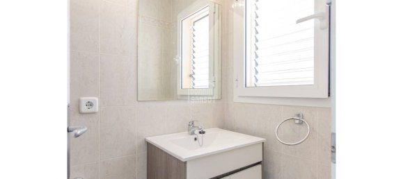 Apartamento T2 em Es Castell, Spain N.º 5580 17