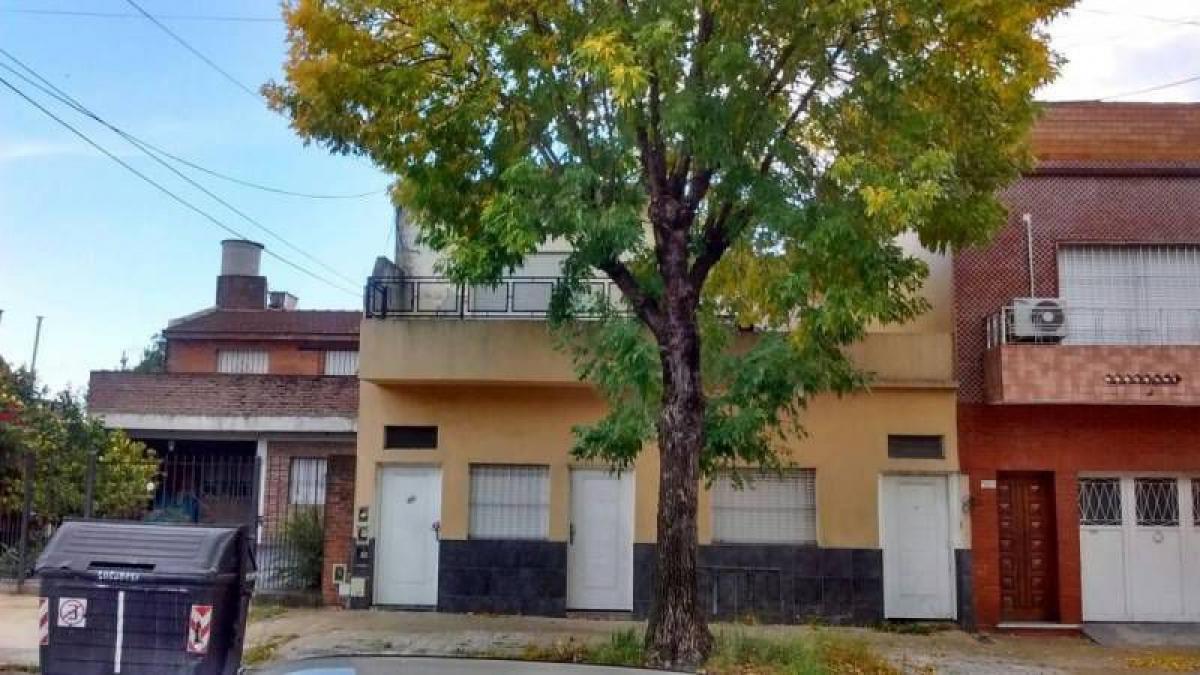 Casa de 2 dormitorios en Buenos Aires, Argentina No. 101582