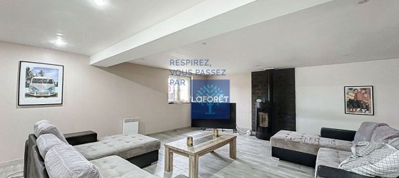 Casa de 4 dormitorios en Thennes, France No. 77356 2