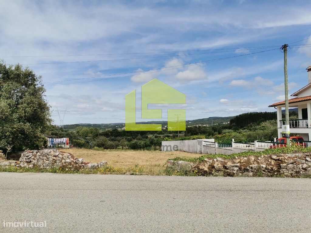 Terreno em Ega, Portugal 2700 m² N.º 70958