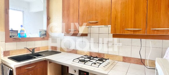 2 bedrooms Apartment in Massy, France No. 166224 4