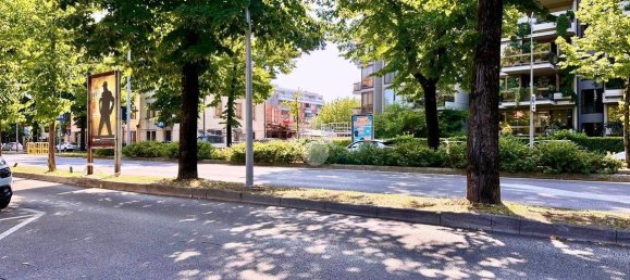 Propiedad comercial en Udine, Italy 348 m² No. 336708 10