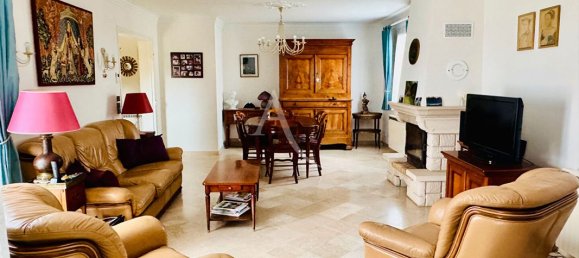 Casa T6 em Romorantin-Lanthenay, France N.º 329977 3