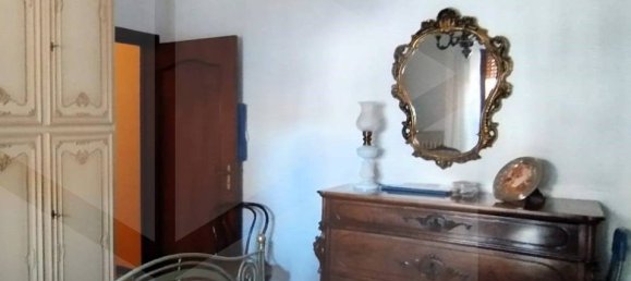 4 rooms Apartment in Bari, Italy No. 23745 2