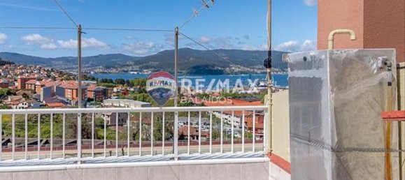 Apartamento de 3 dormitorios en Vigo, Spain No. 184133 2