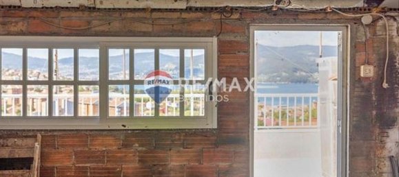 Apartamento de 3 dormitorios en Vigo, Spain No. 184133 5