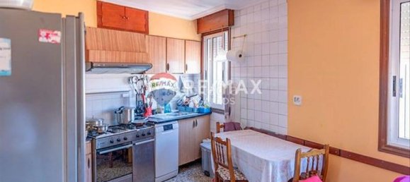 Apartamento de 3 dormitorios en Vigo, Spain No. 184133 9